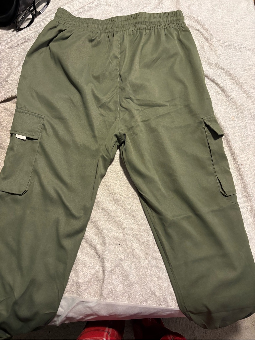 Women’s Olive Green Cargo Jogger Pants – Stretch Utility Style